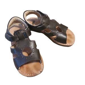 Umi brown sandals 28  10.5 toddler Barocca style